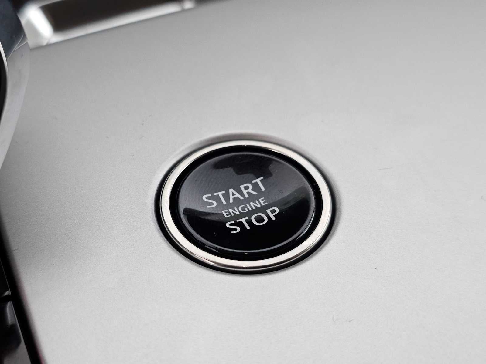 2026 Land Rover Range Rover SE