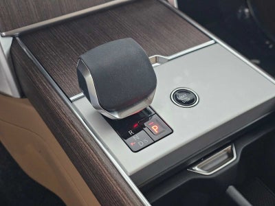 2026 Land Rover Range Rover SE