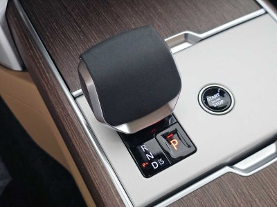 2026 Land Rover Range Rover SE