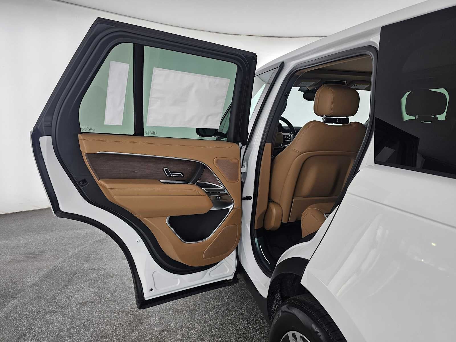 2026 Land Rover Range Rover SE