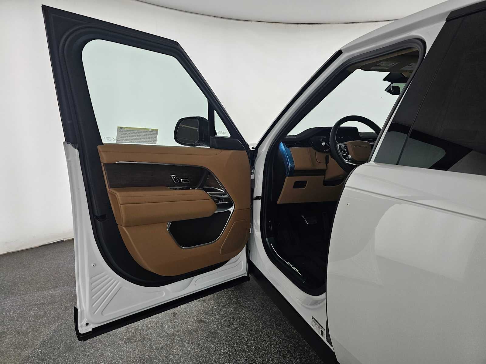2026 Land Rover Range Rover SE