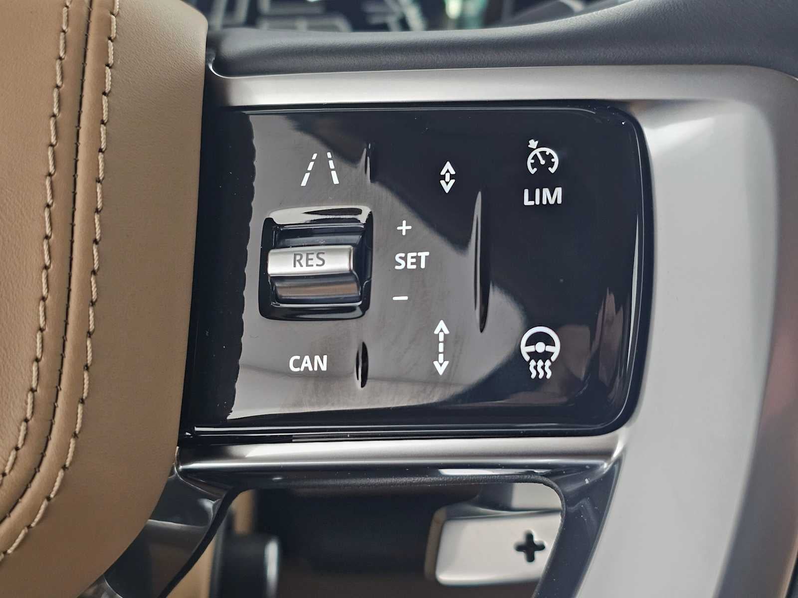 2026 Land Rover Range Rover SE