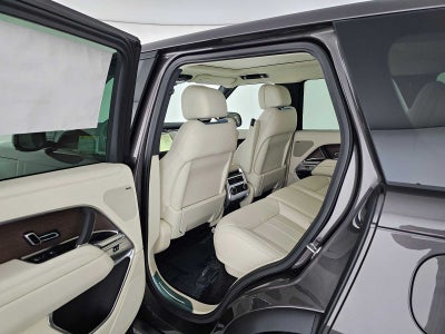 2026 Land Rover Range Rover SE