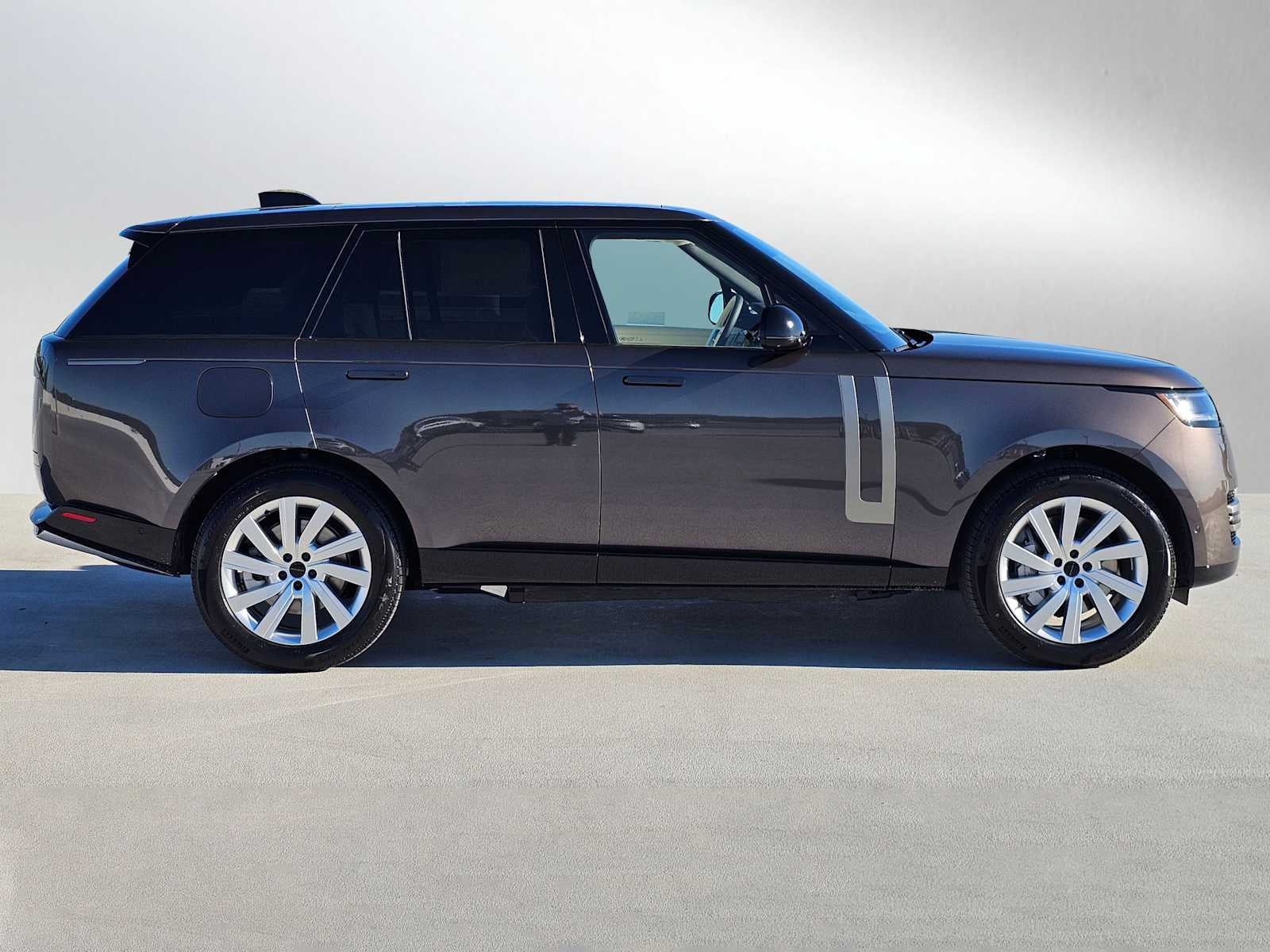 2026 Land Rover Range Rover SE