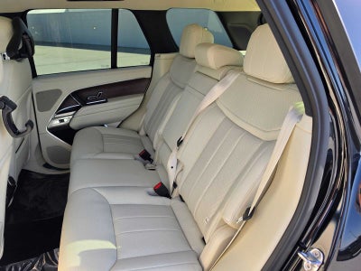 2026 Land Rover Range Rover SE