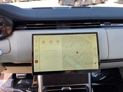 2026 Land Rover Range Rover SE