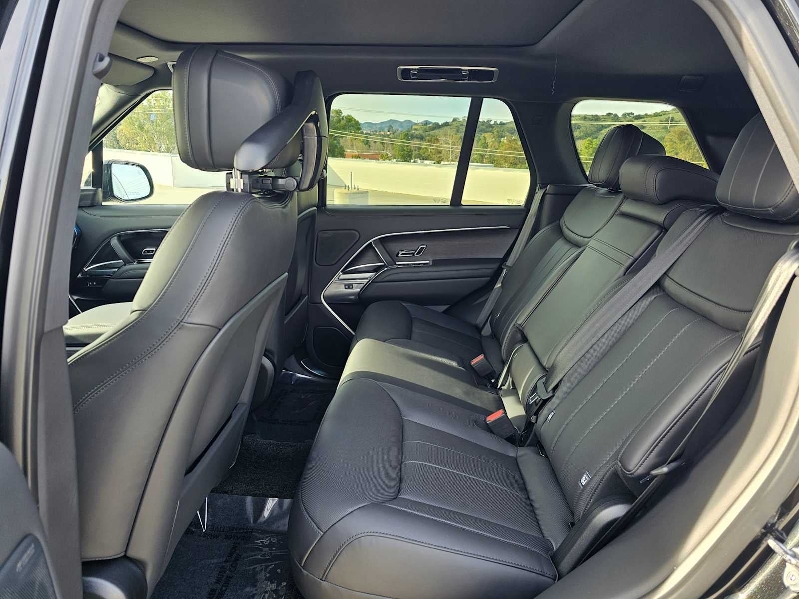 2026 Land Rover Range Rover SE