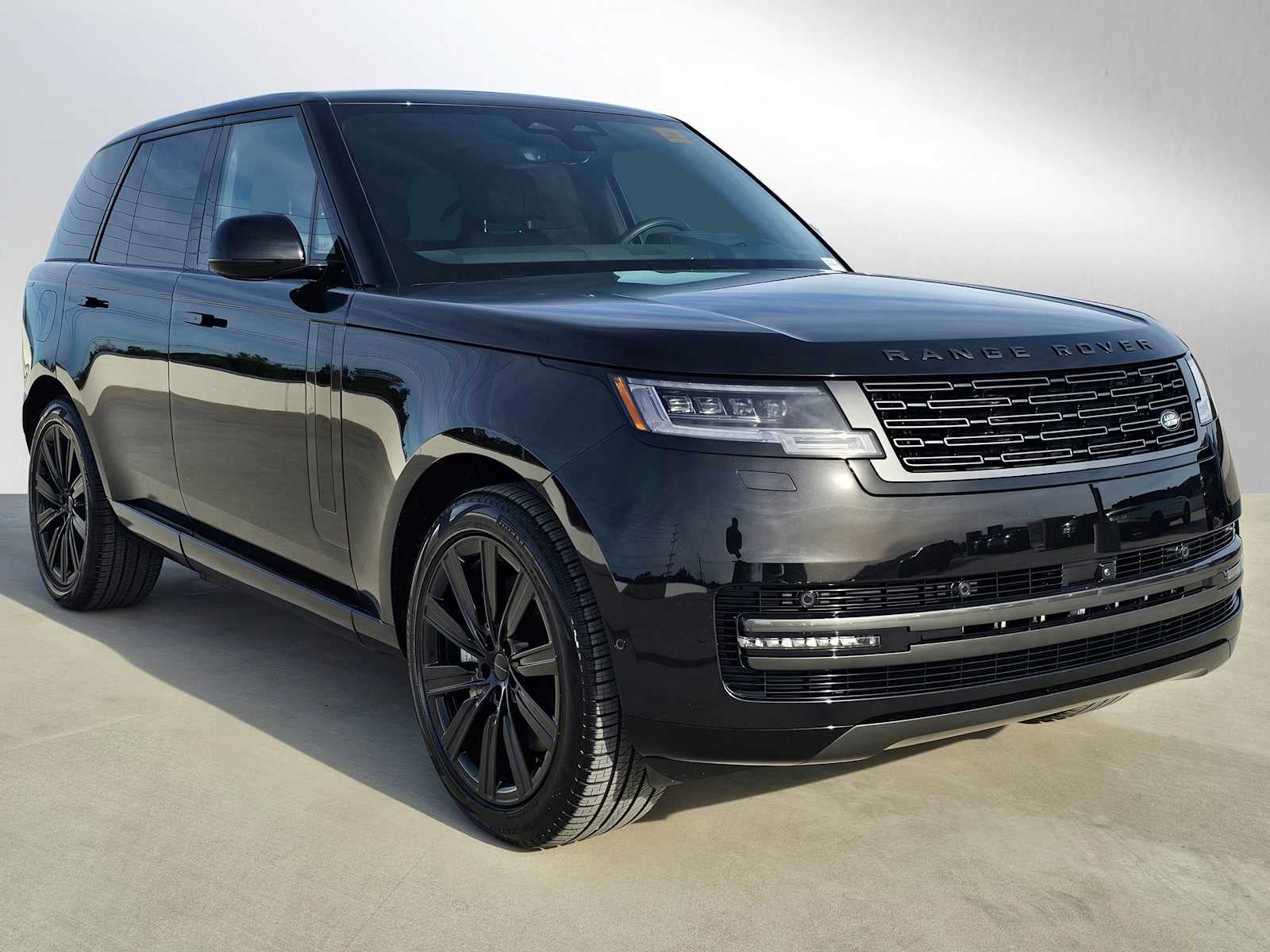 2026 Land Rover Range Rover SE