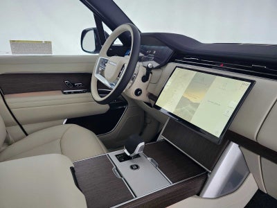2026 Land Rover Range Rover SE