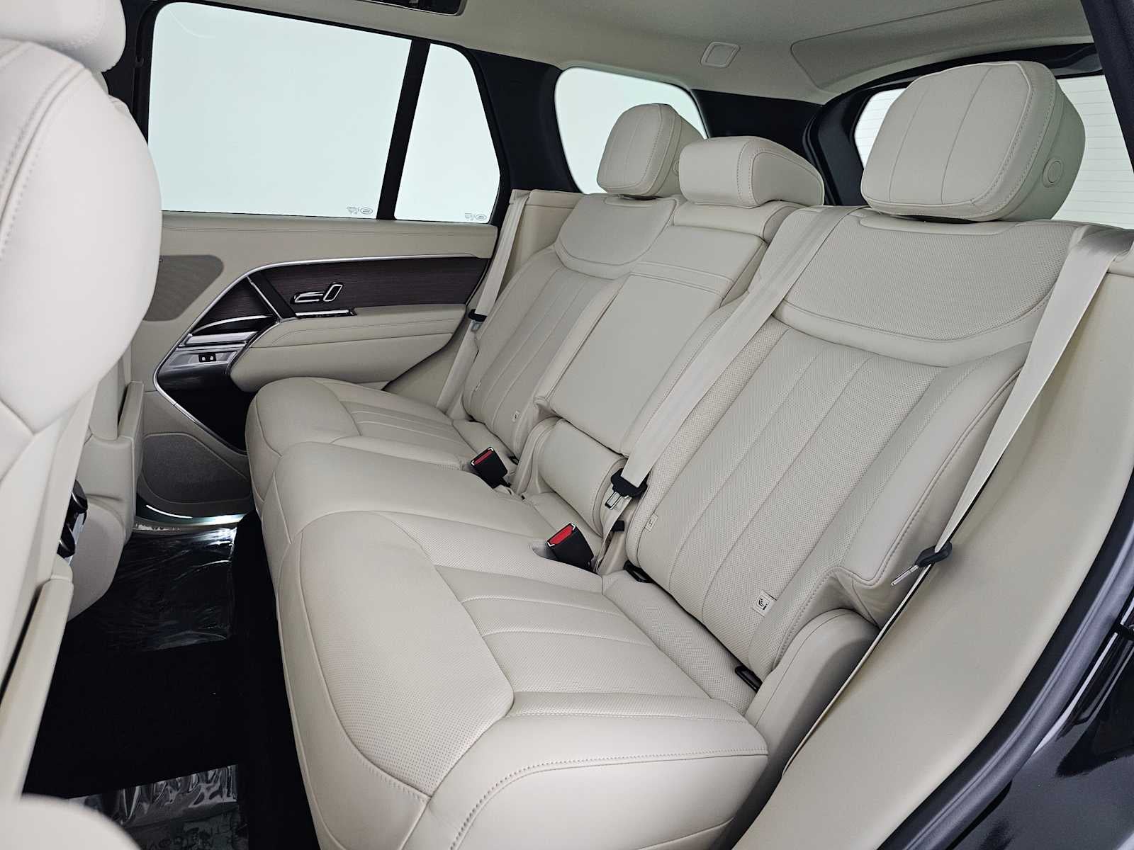 2026 Land Rover Range Rover SE