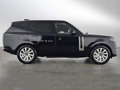 2026 Land Rover Range Rover SE