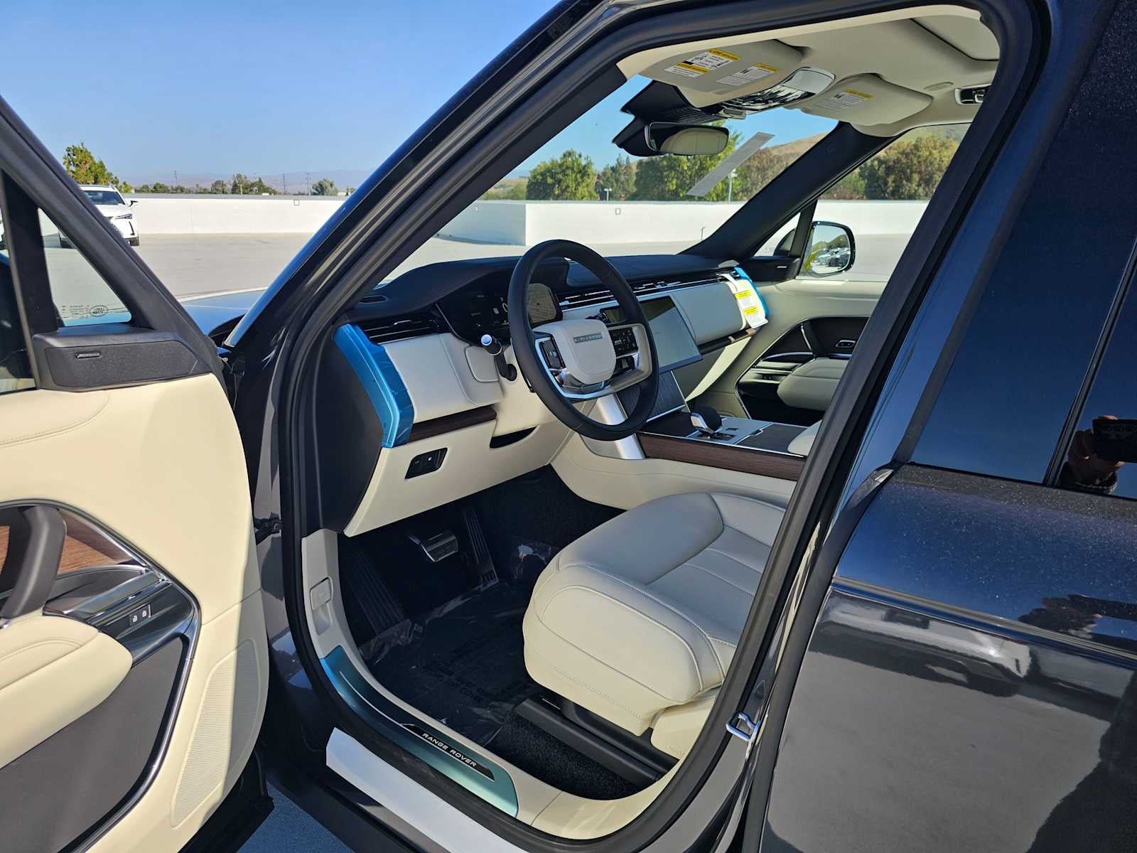 2026 Land Rover Range Rover SE