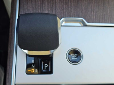 2026 Land Rover Range Rover SE