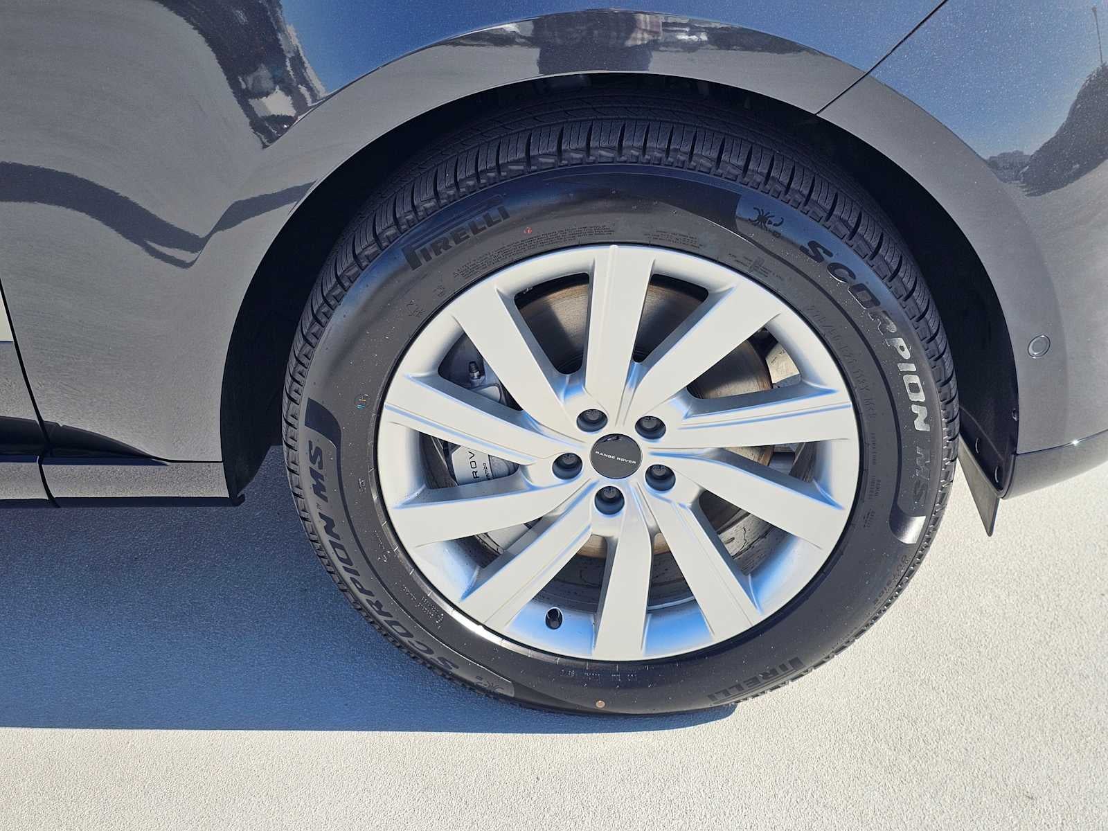 2026 Land Rover Range Rover SE