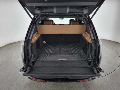 2025 Land Rover Range Rover SE