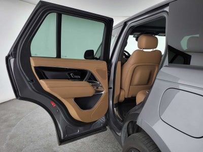 2025 Land Rover Range Rover SE