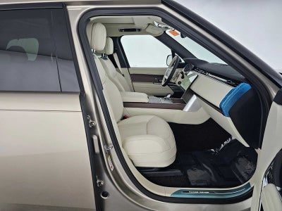 2026 Land Rover Range Rover SE