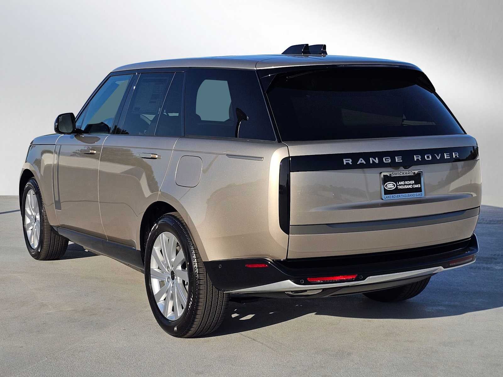 2026 Land Rover Range Rover SE
