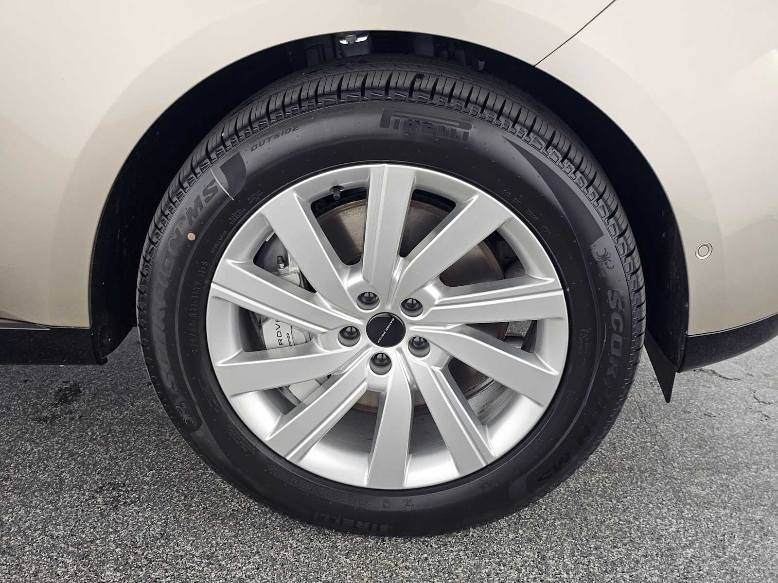 2026 Land Rover Range Rover SE