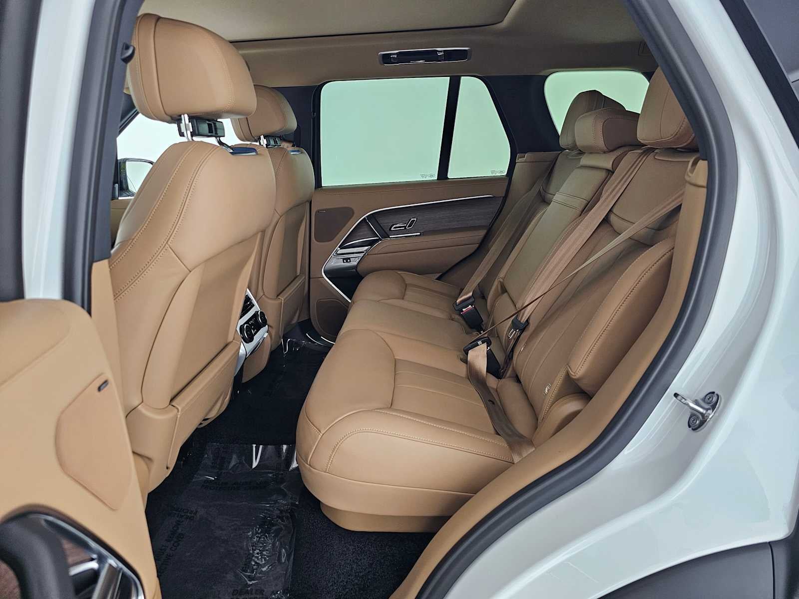 2026 Land Rover Range Rover SE