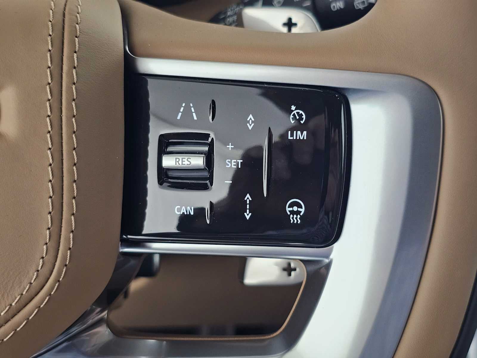 2026 Land Rover Range Rover SE