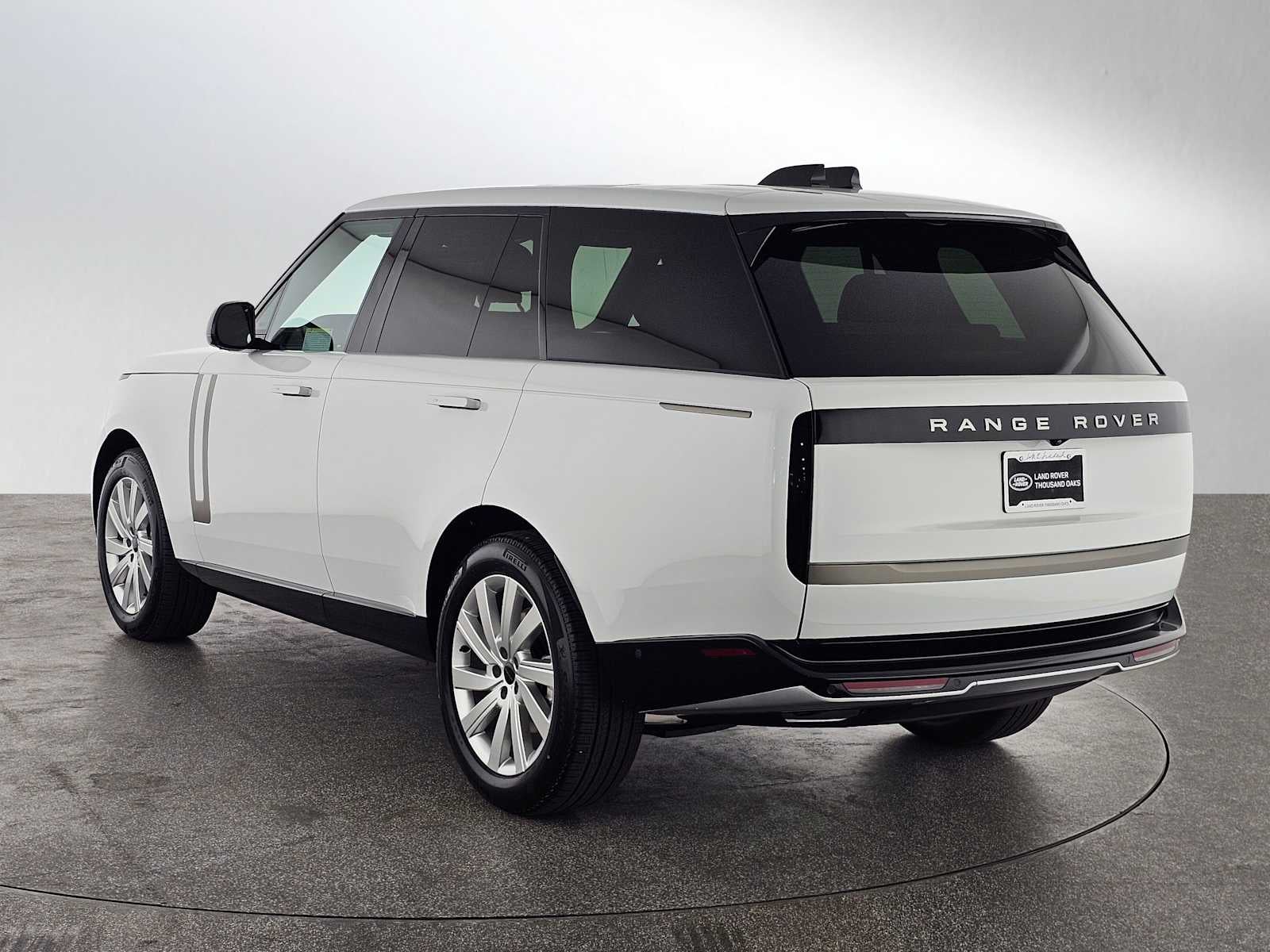 2026 Land Rover Range Rover SE