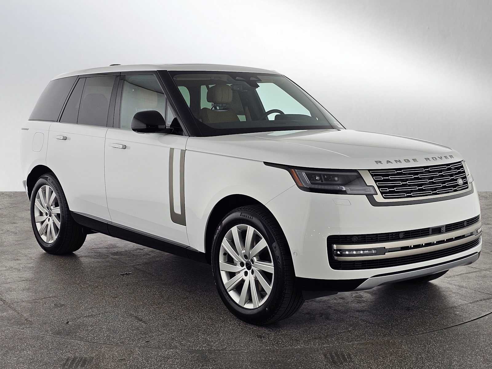 2026 Land Rover Range Rover SE