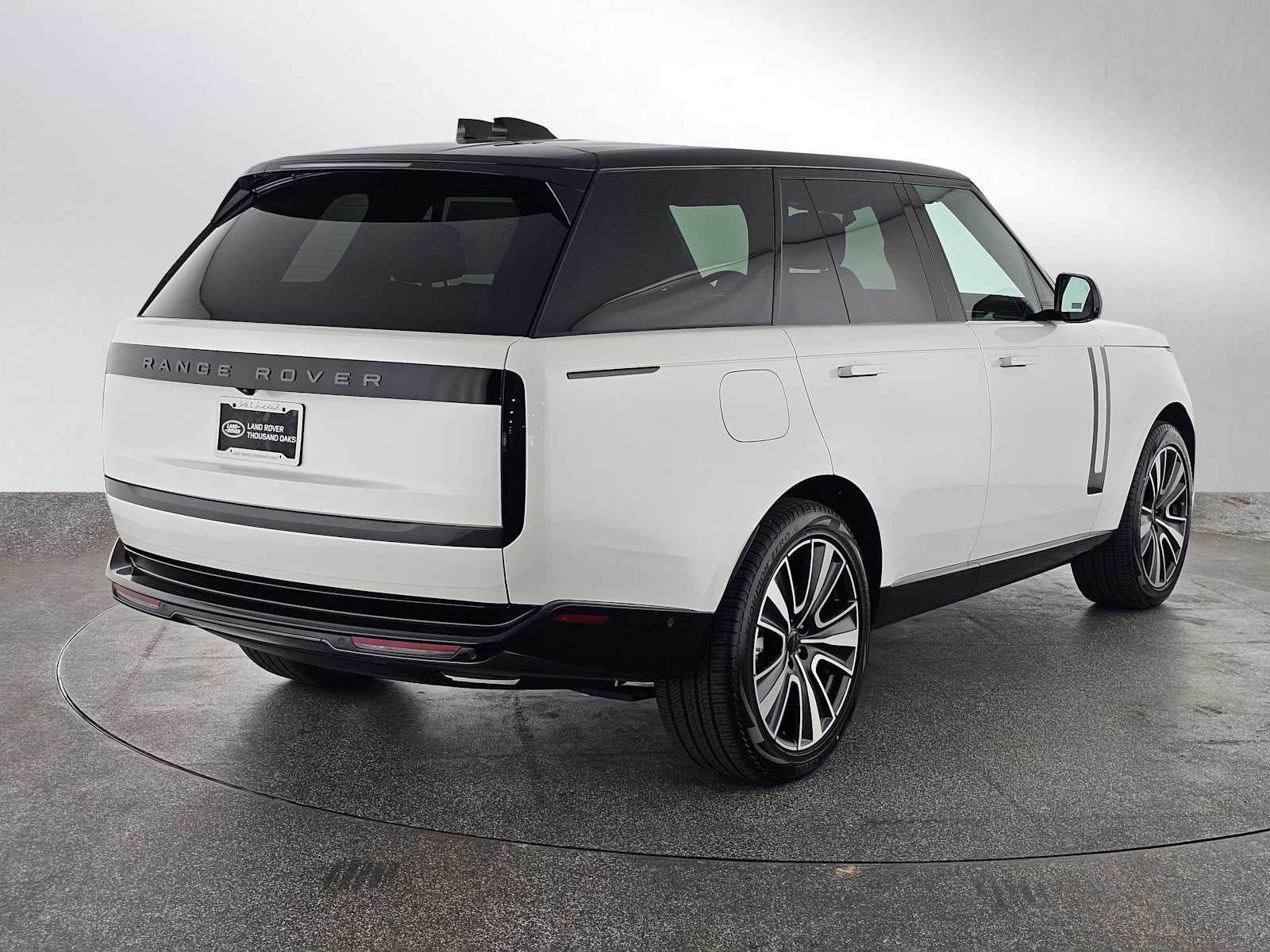 2026 Land Rover Range Rover SE