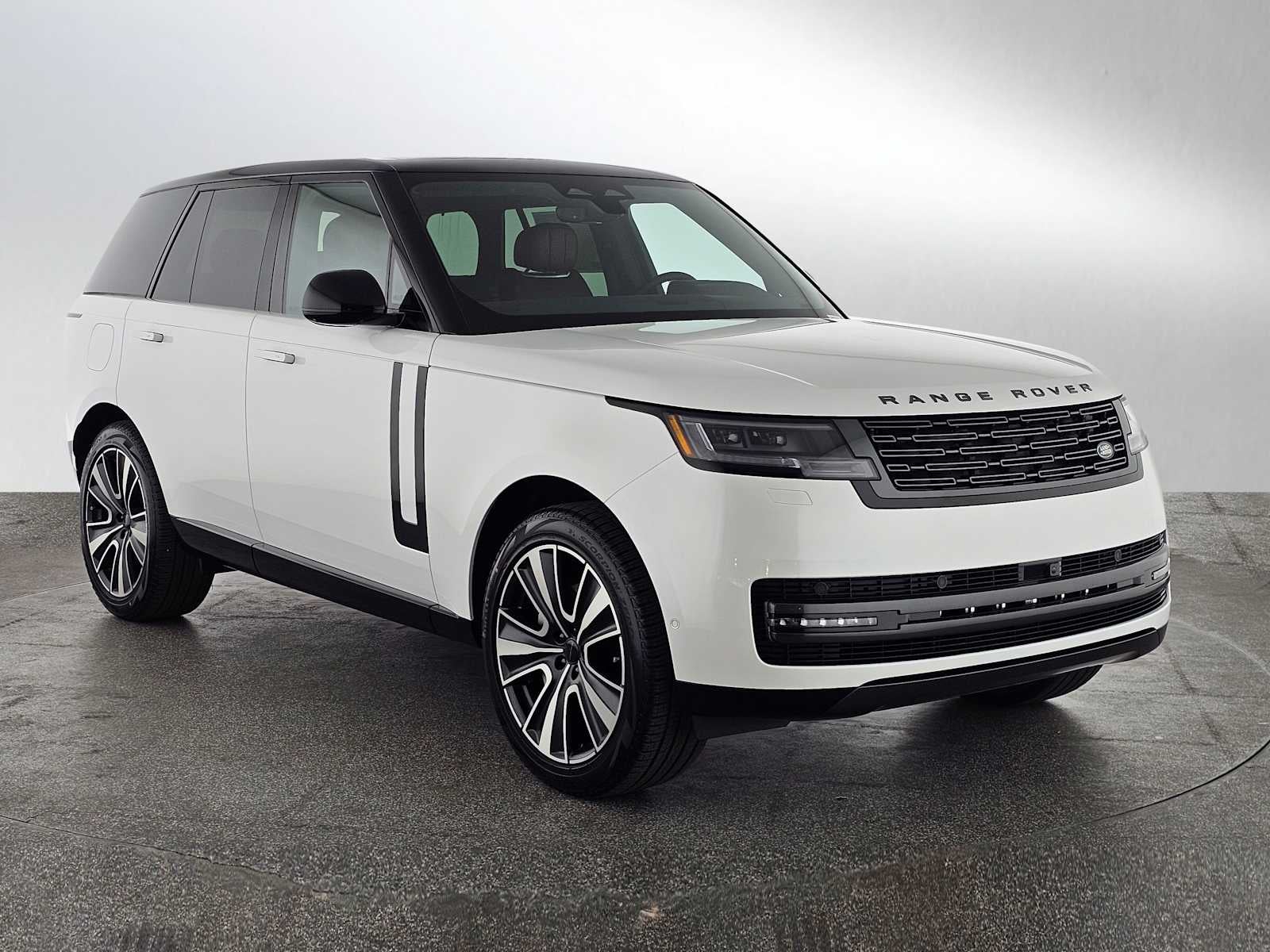 2026 Land Rover Range Rover SE