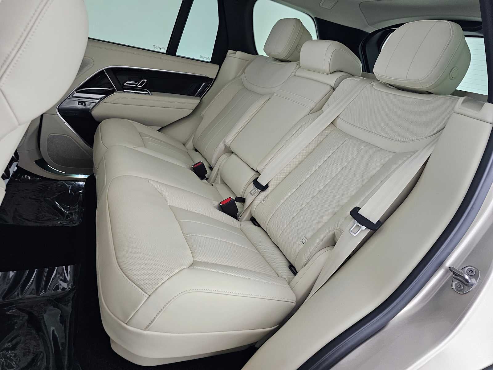 2026 Land Rover Range Rover SE