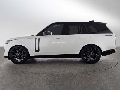 2025 Land Rover Range Rover SE