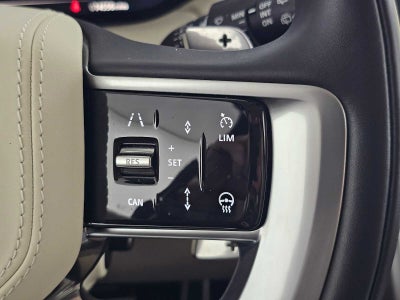 2025 Land Rover Range Rover SE