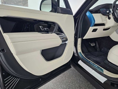2026 Land Rover Range Rover SE