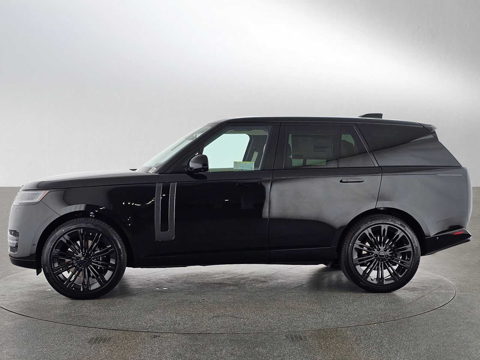 2026 Land Rover Range Rover SE
