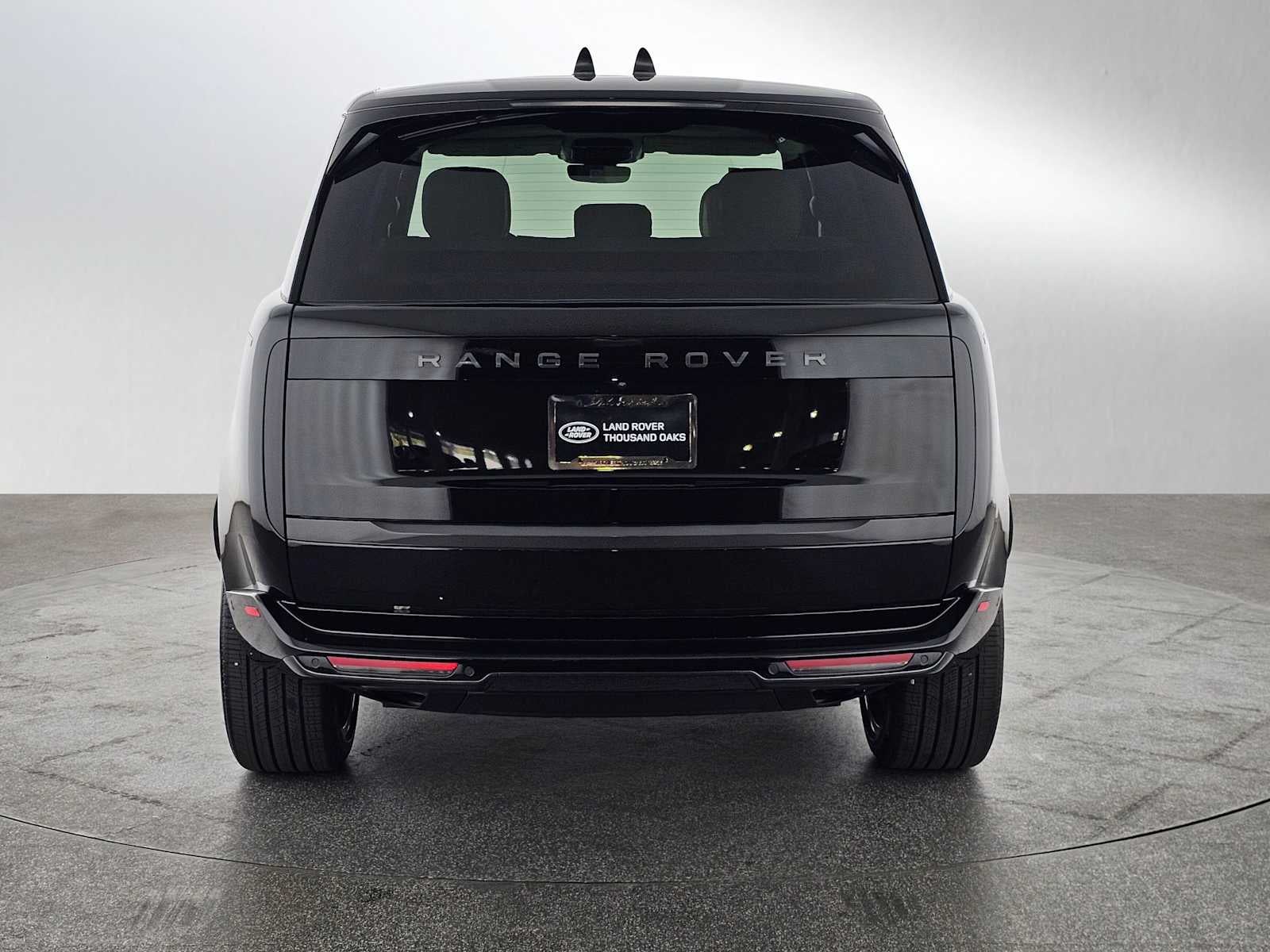 2026 Land Rover Range Rover SE