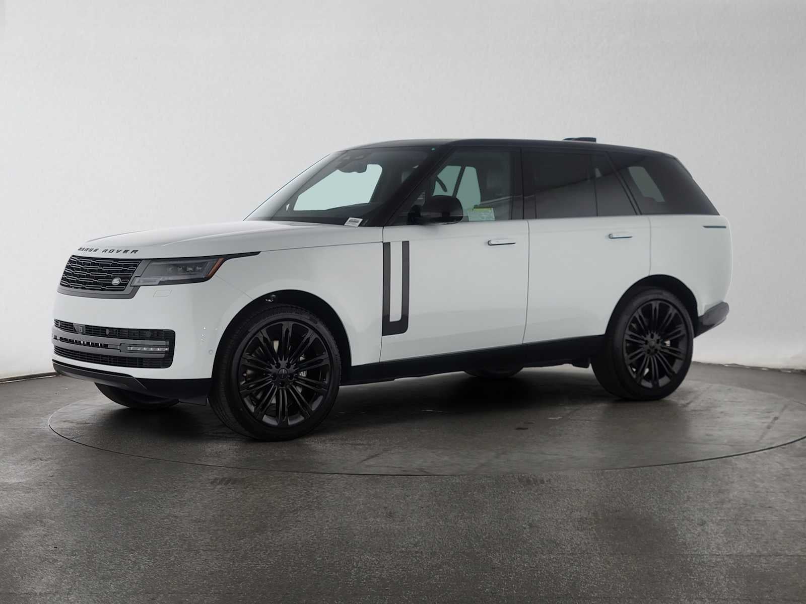 2026 Land Rover Range Rover SE