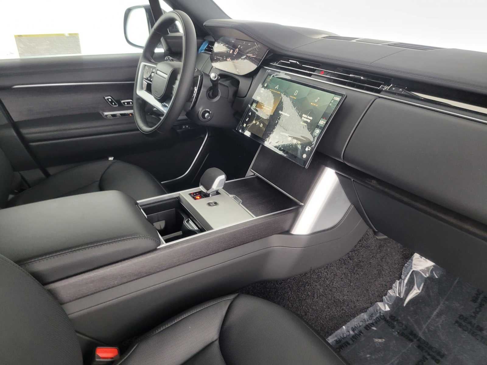 2026 Land Rover Range Rover SE