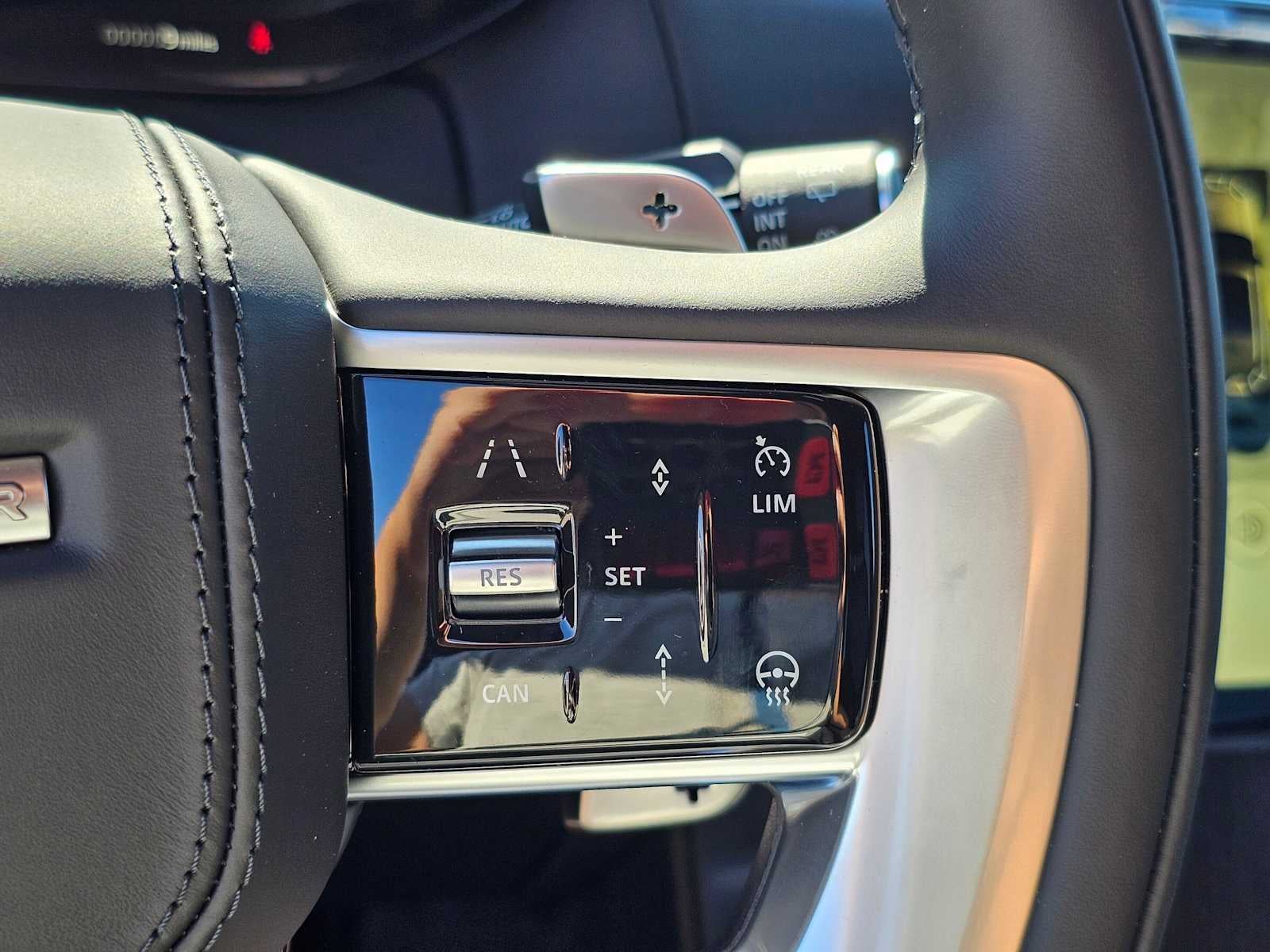 2026 Land Rover Range Rover SE