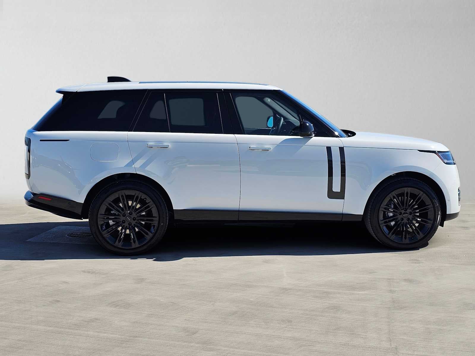 2026 Land Rover Range Rover SE