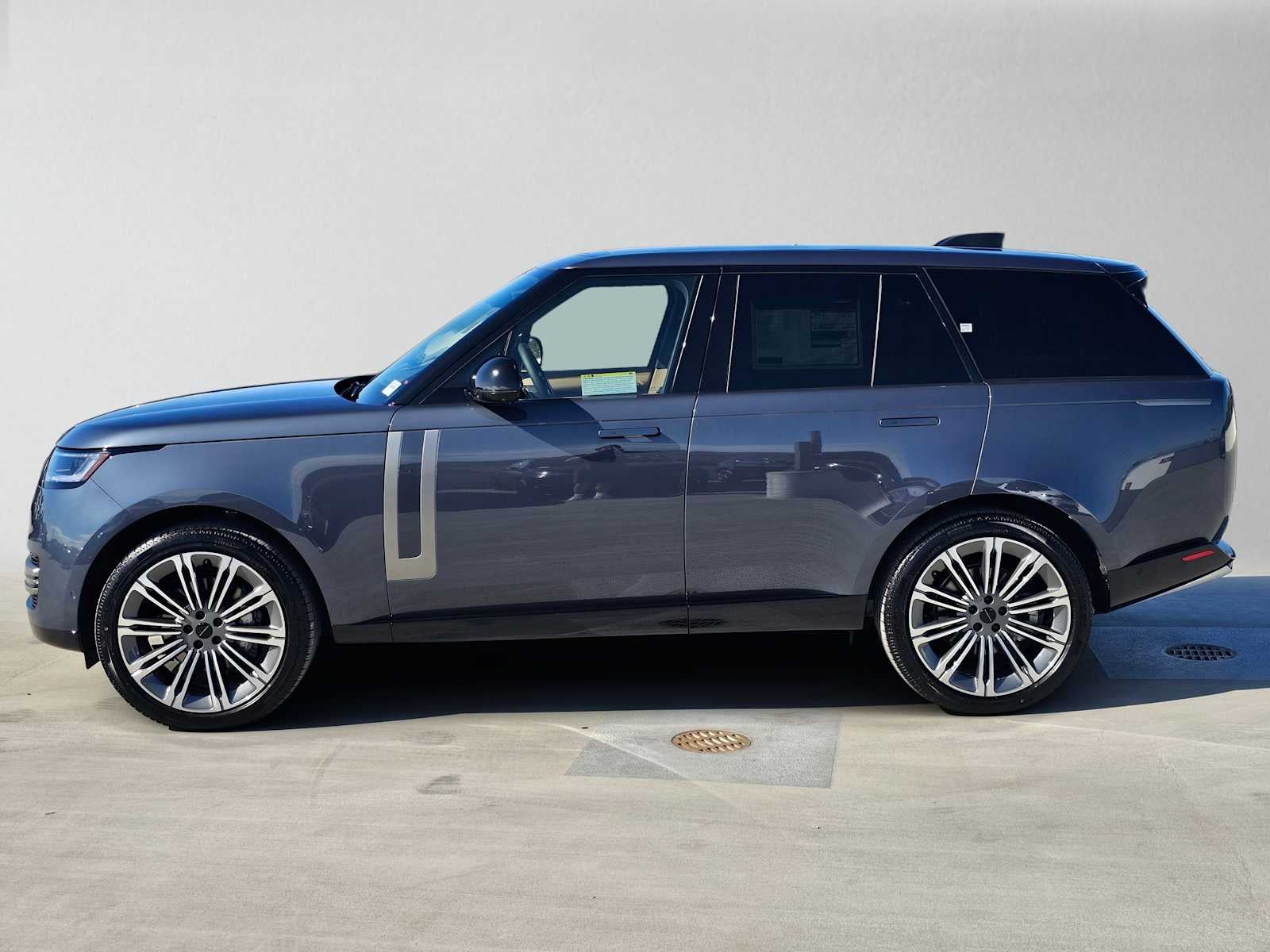 2026 Land Rover Range Rover SE