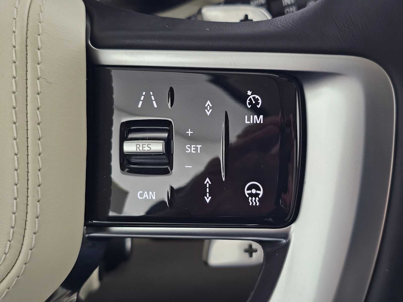 2026 Land Rover Range Rover SE