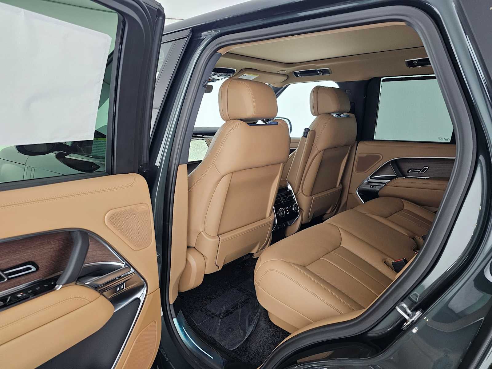 2026 Land Rover Range Rover SE