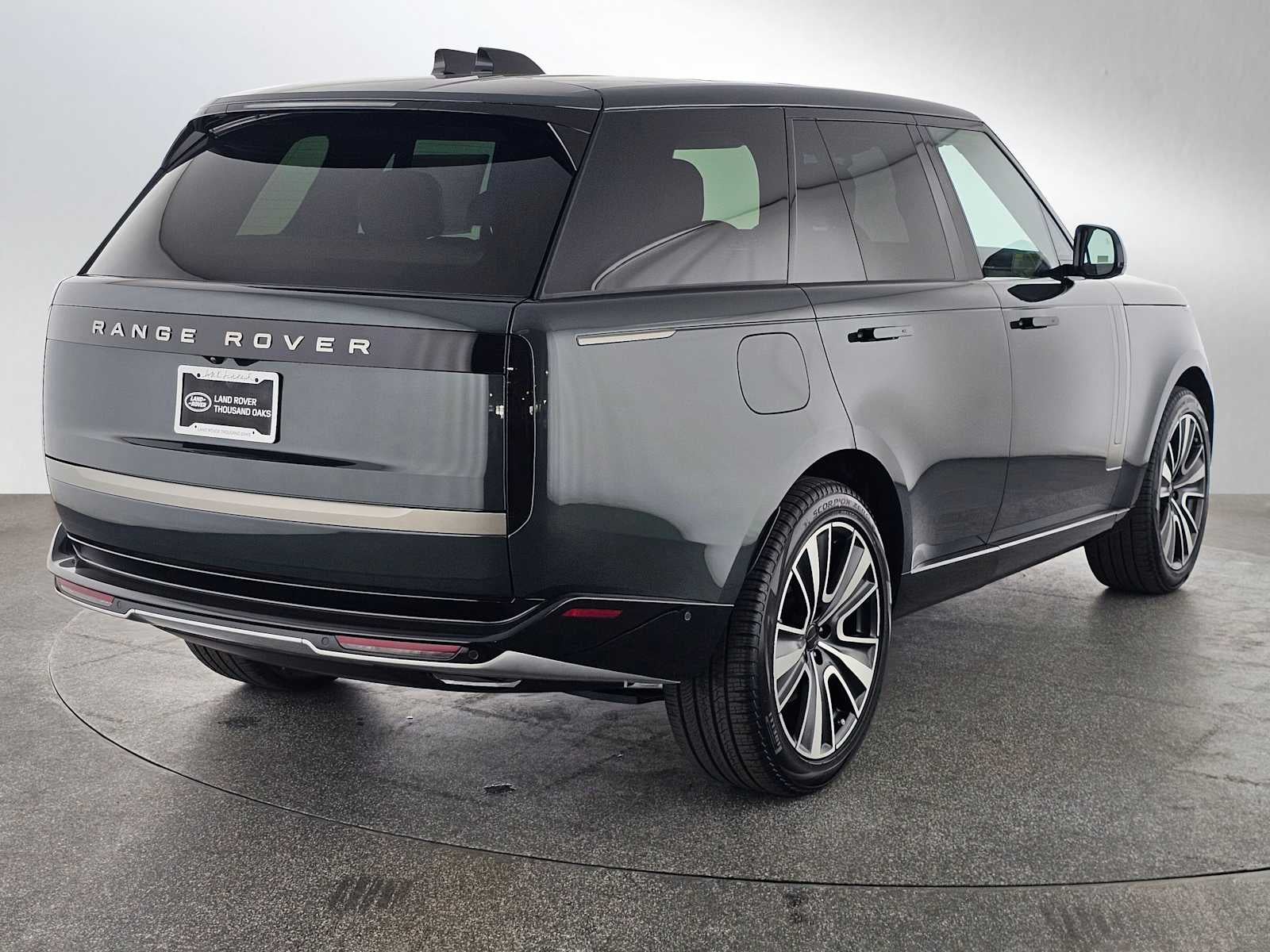 2026 Land Rover Range Rover SE