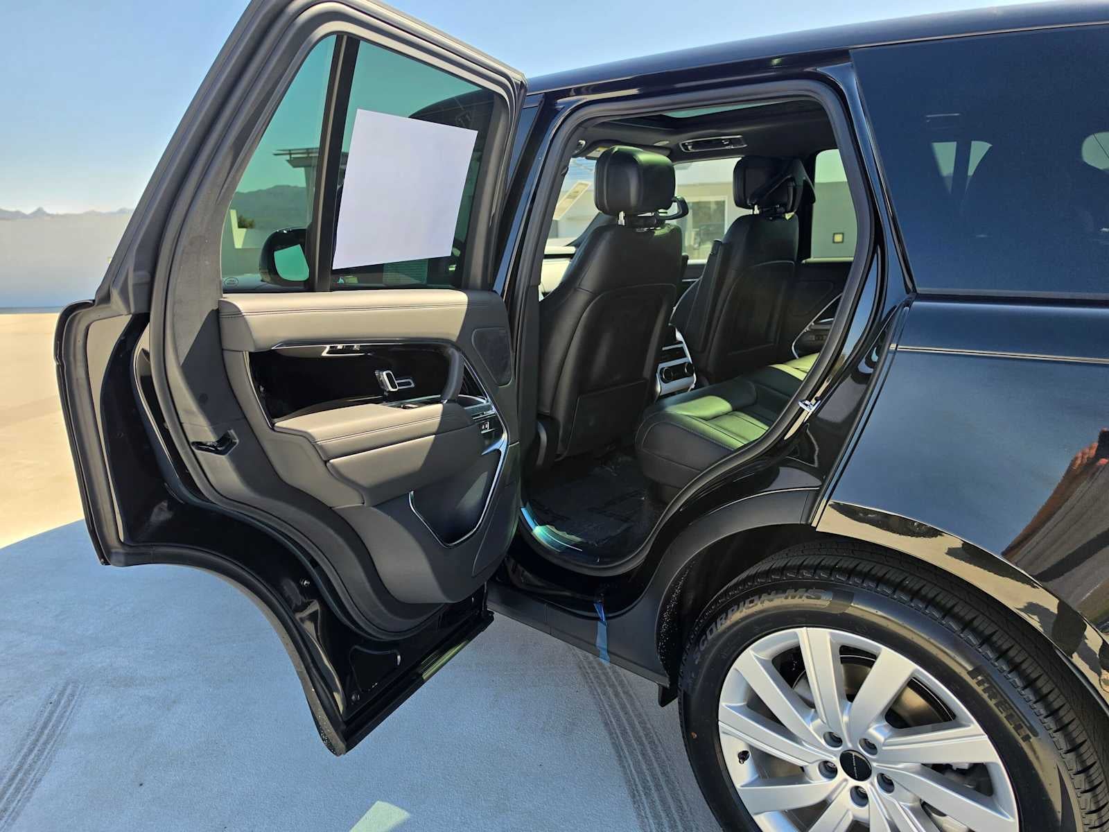 2026 Land Rover Range Rover SE
