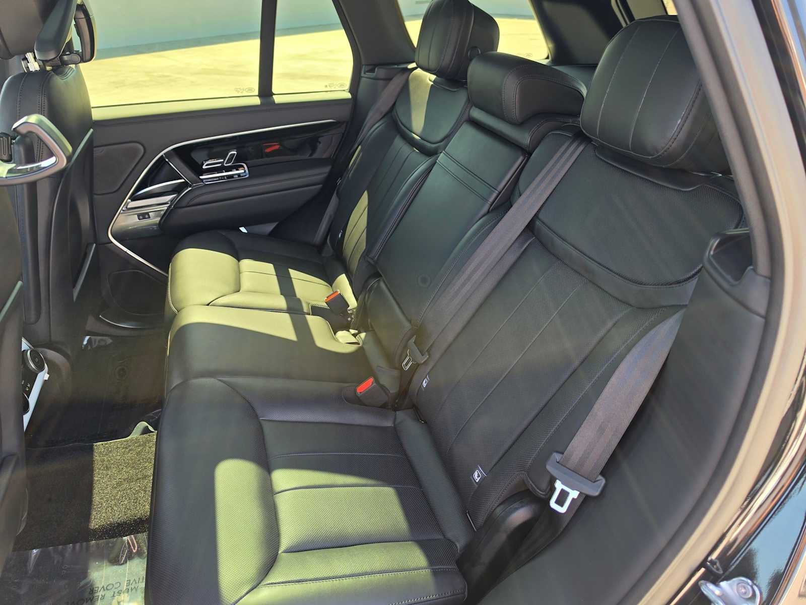 2026 Land Rover Range Rover SE