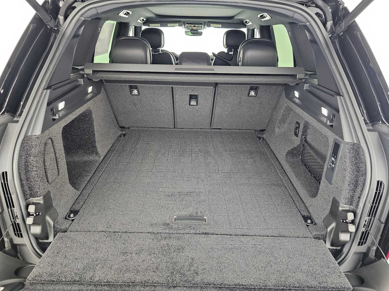 2026 Land Rover Range Rover SE