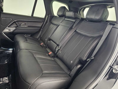 2026 Land Rover Range Rover SE