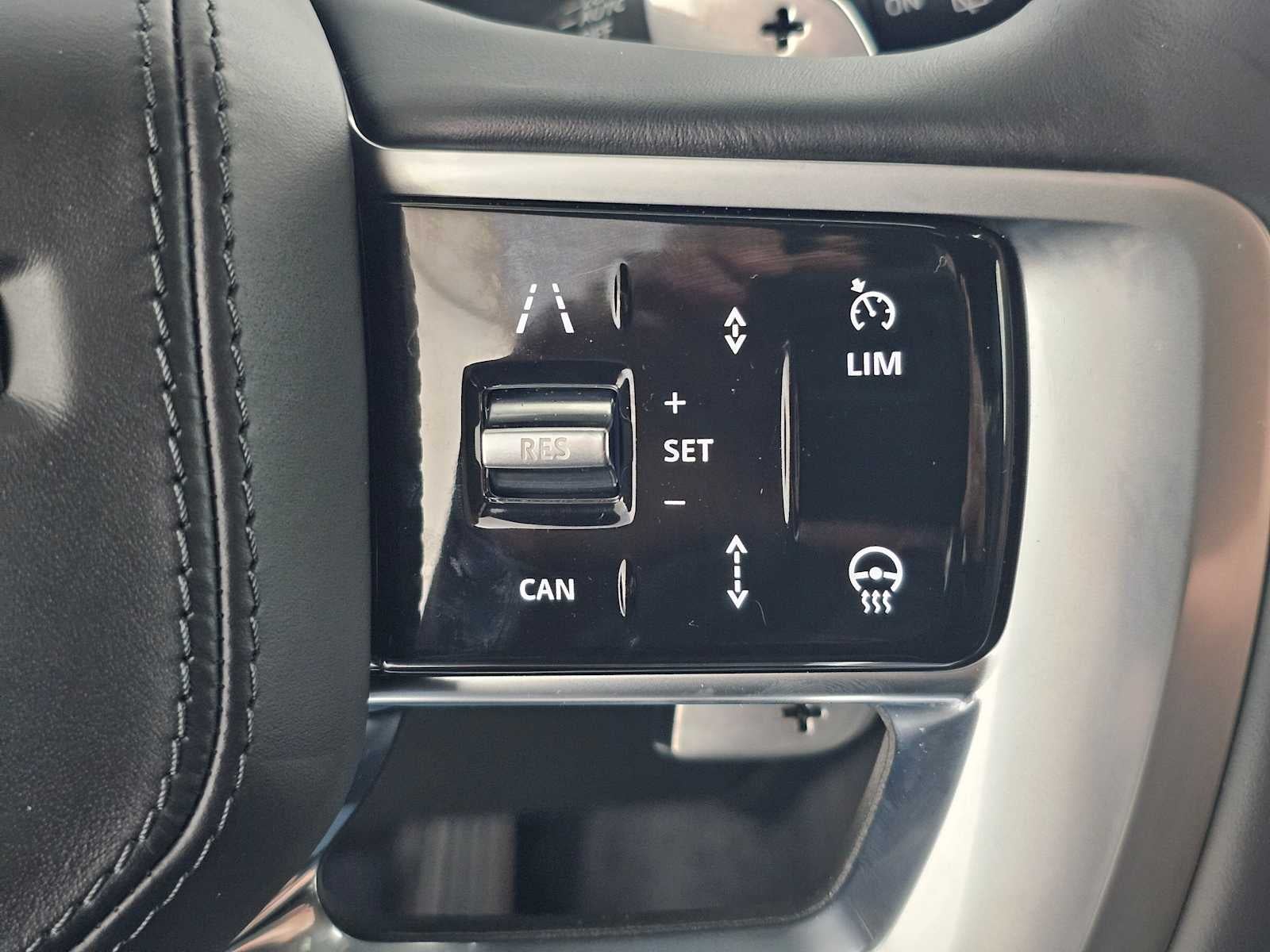 2026 Land Rover Range Rover SE