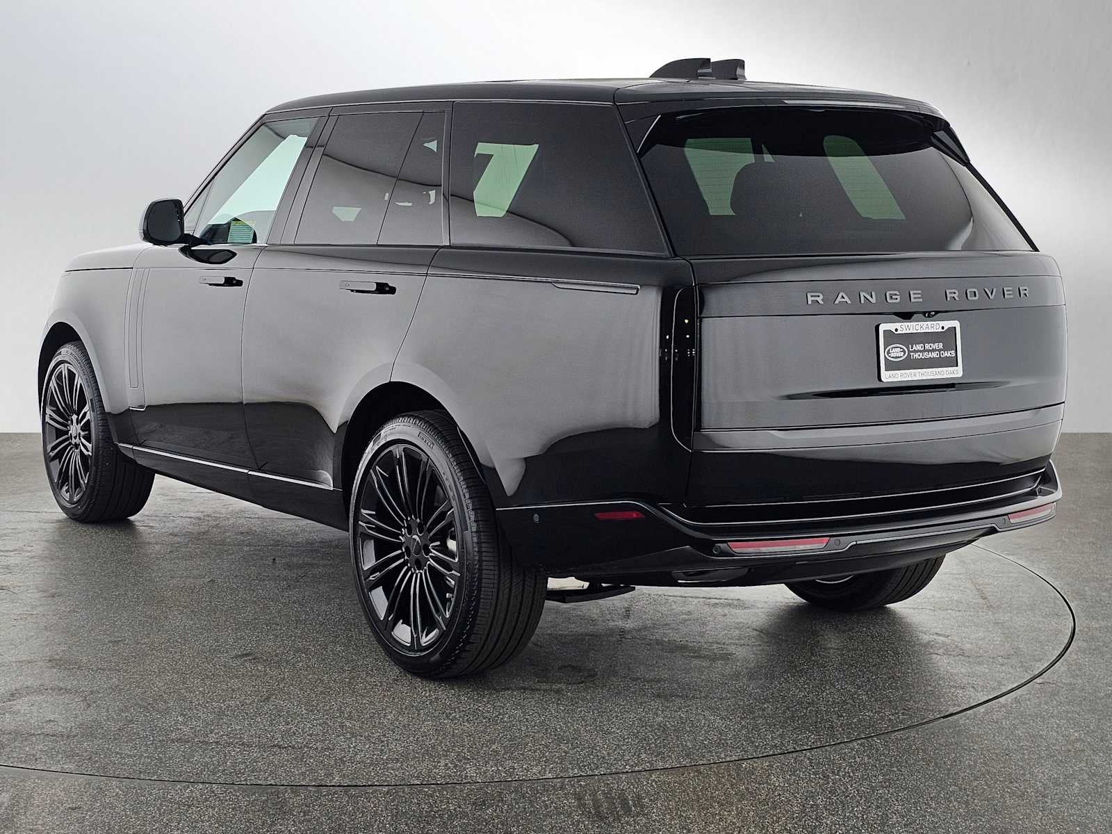 2026 Land Rover Range Rover SE