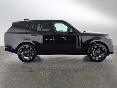 2026 Land Rover Range Rover SE